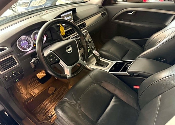 Volvo V70 21 of 26