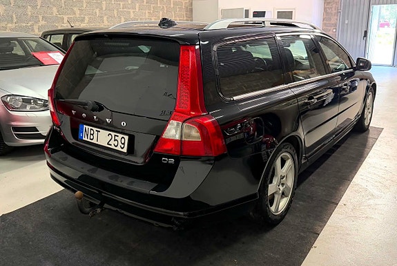 Volvo V70 5 of 26