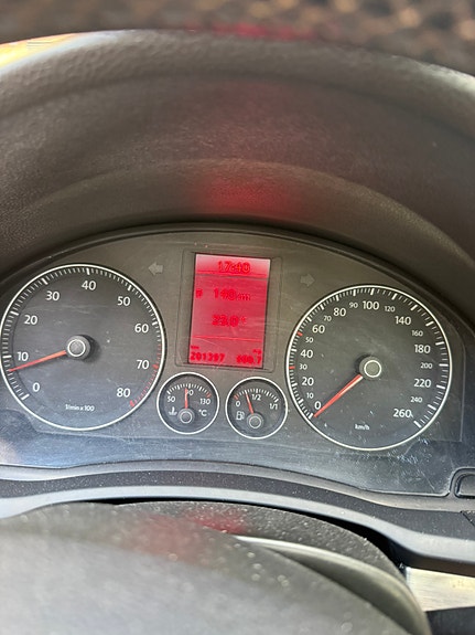 Volkswagen Eos 2 of 5