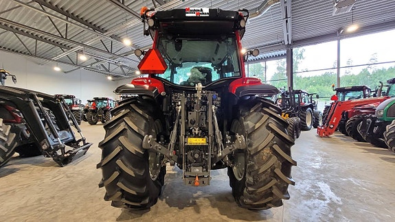 Valtra A85 HiTech / Lastare / Ölmstad skyddsplåtar 9 of 12