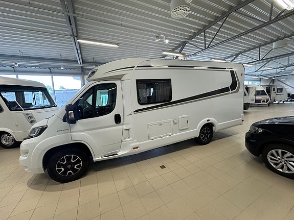 Weinsberg Cara Compact 600 MEG Långbäddar Leverans i hela Sverige