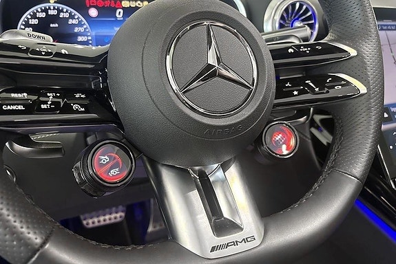 Mercedes-Benz SL63 14 of 25