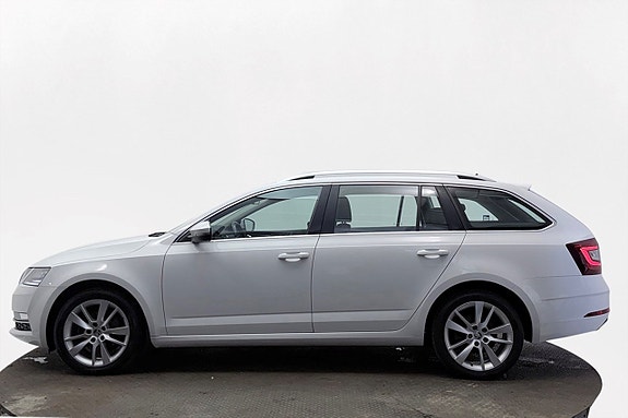 Skoda Octavia 10 of 29