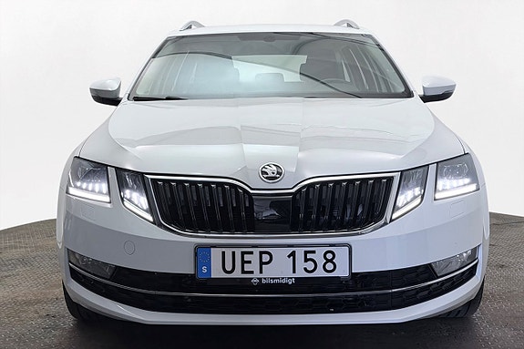 Skoda Octavia 3 of 5