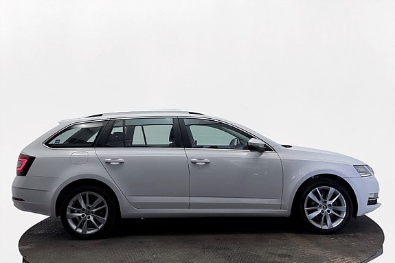 Skoda Octavia 5 of 5