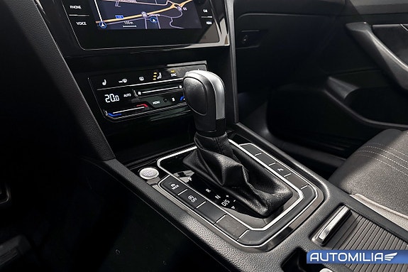 Volkswagen Passat Alltrack 12 of 20