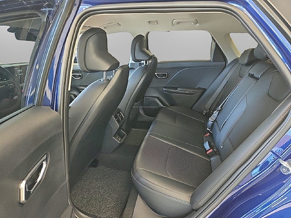 Kia K4 8 of 18