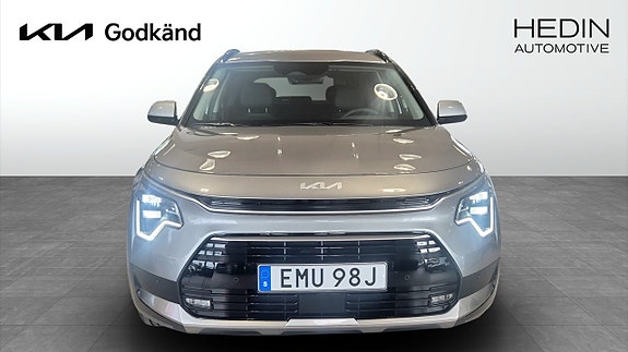 Kia Niro 2 of 12