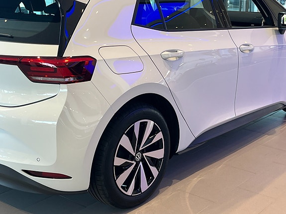 Volkswagen ID.3 Neo 4 of 16