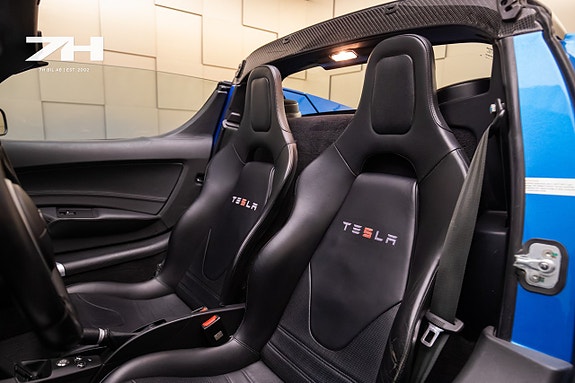 Tesla Roadster 12 of 21