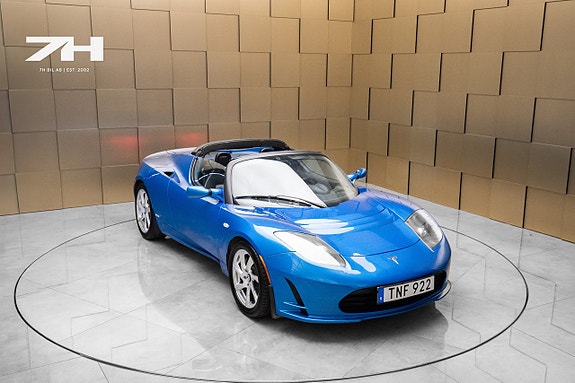 Tesla Roadster 21 of 21