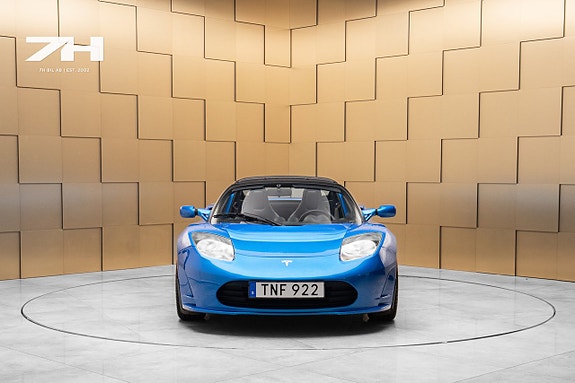 Tesla Roadster 8 of 21