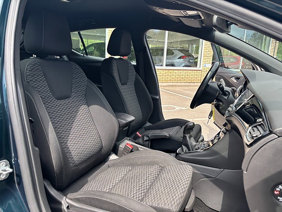 Opel Astra 14 of 29
