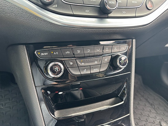 Opel Astra 22 of 29