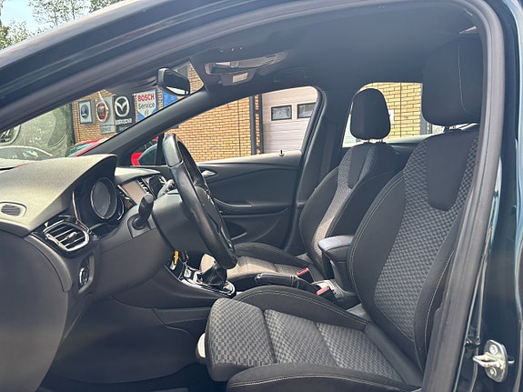 Opel Astra 12 of 29