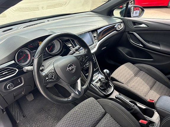 Opel Astra 11 of 29