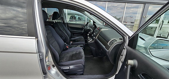 Honda CR-V 14 of 23