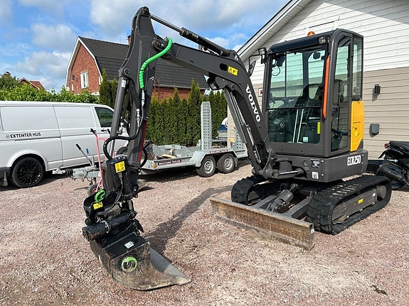Minigrävare med trailer Volvo EC25D