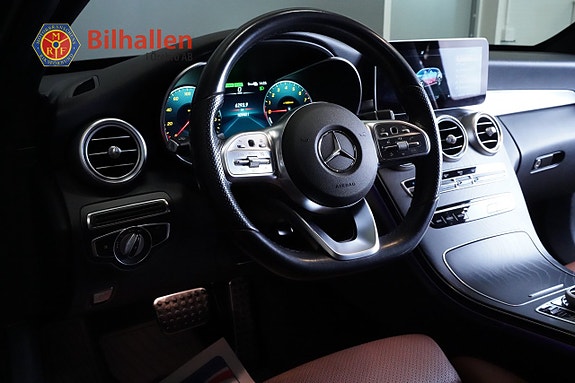Mercedes-Benz C300 8 of 17
