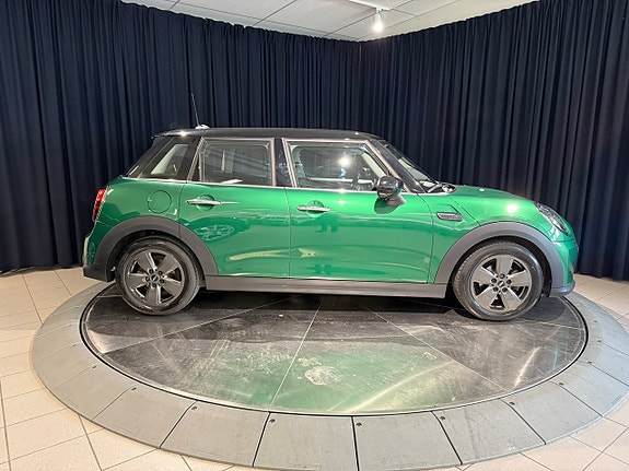 MINI Cooper 7 of 15