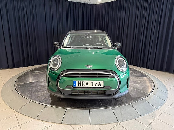 MINI Cooper 2 of 5