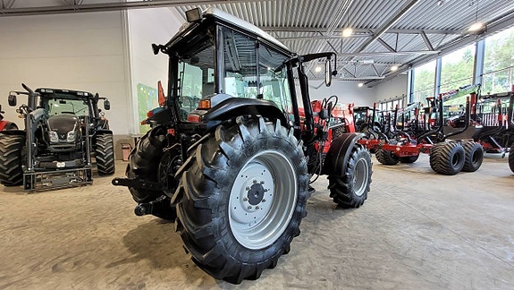 Massey Ferguson 4435 / Lastare / 2893 timmar 8 of 12