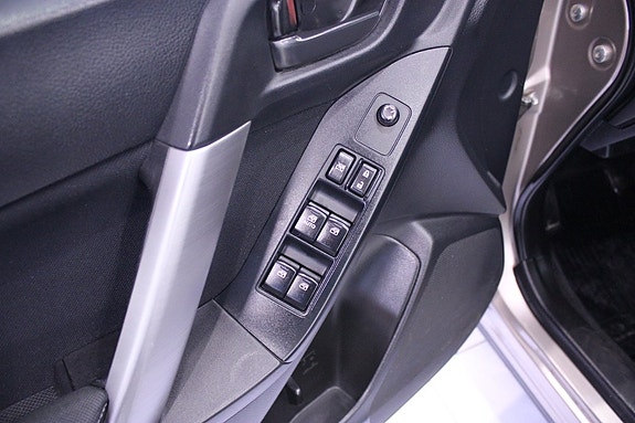 Subaru Forester 21 of 26
