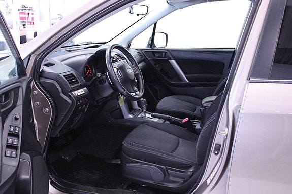 Subaru Forester 11 of 26