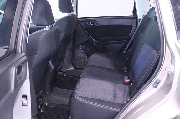 Subaru Forester 12 of 26