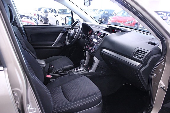 Subaru Forester 15 of 26
