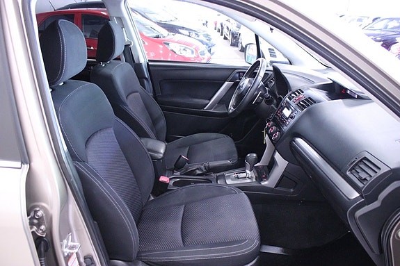 Subaru Forester 16 of 26