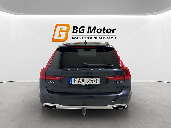 Volvo V90 Cross Country 5 of 5