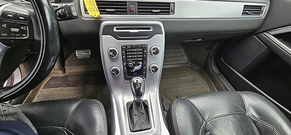 Volvo XC70 14 of 26