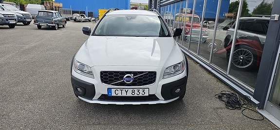 Volvo XC70 9 of 26