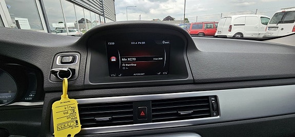Volvo XC70 13 of 26