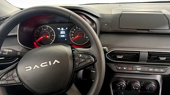 Dacia Sandero 4 of 5