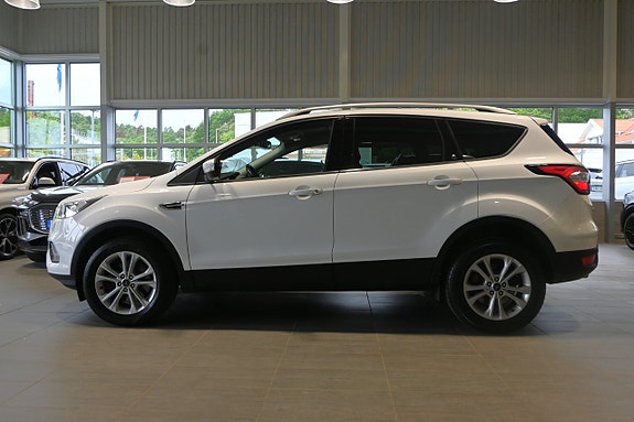 Ford Kuga 2 of 19