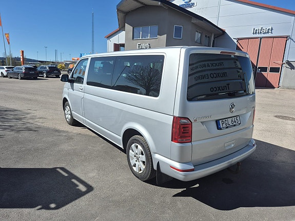 Volkswagen Caravelle 4 of 5