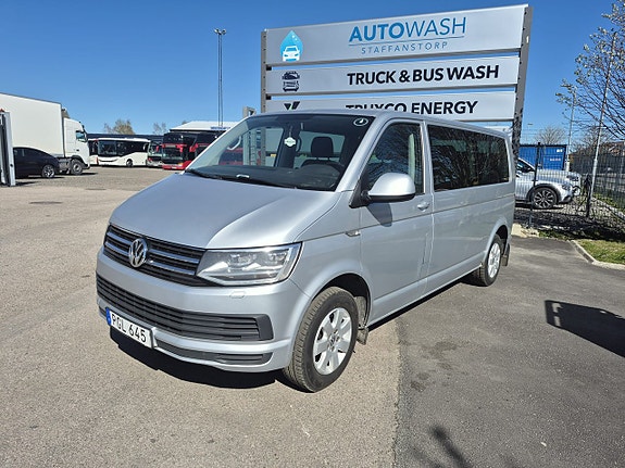 Volkswagen Caravelle 5 of 5