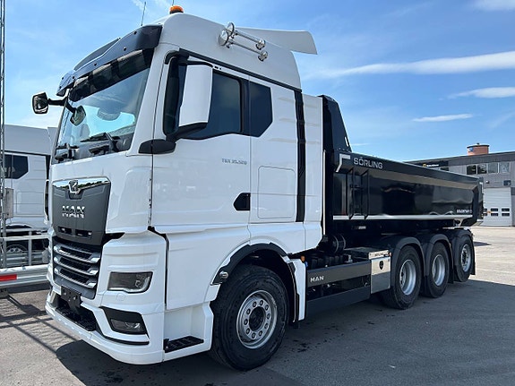 MAN TGX 35.520 8X4-4 SÖRLING Tippdumper.