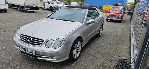 Mercedes-Benz CLK240 7 of 22