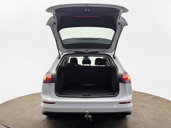 Volkswagen Golf VIII 8 of 30