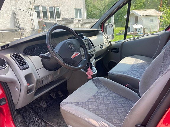 Opel Vivaro 6 of 10