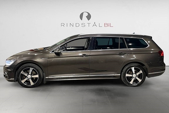 Volkswagen Passat 4 of 5