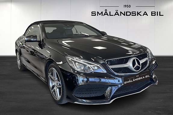 Mercedes-Benz E320 2 of 5