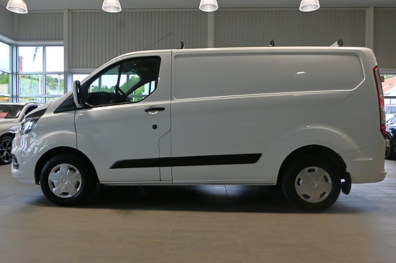 Ford Transit Custom 2 of 5