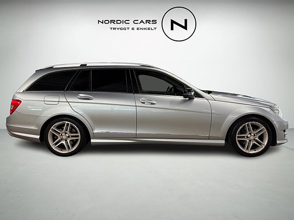 Mercedes-Benz C220 5 of 16