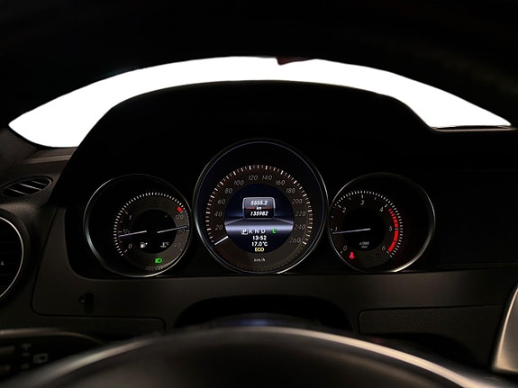 Mercedes-Benz C220 16 of 16