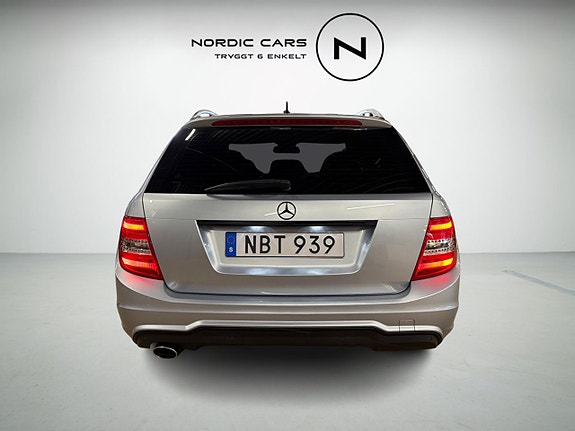 Mercedes-Benz C220 3 of 16