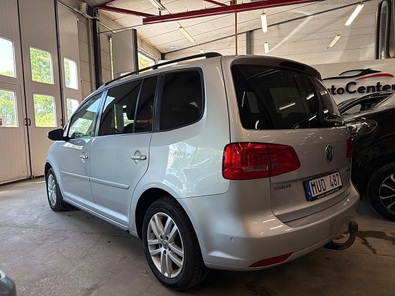Volkswagen Touran 5 of 5